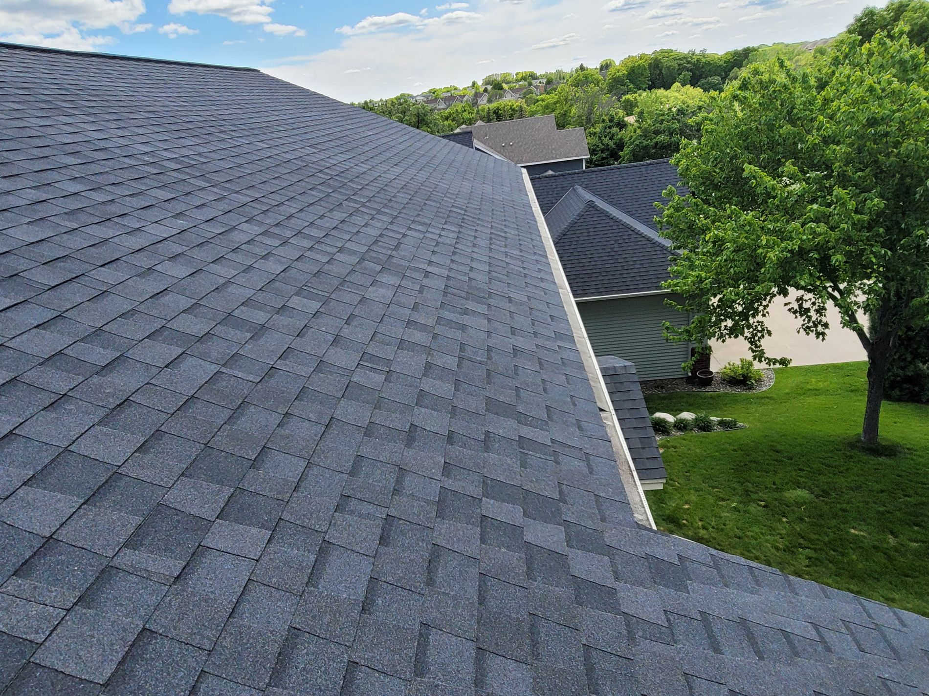 Maple Grove Roof Replacement | CertainTeed Moire Black